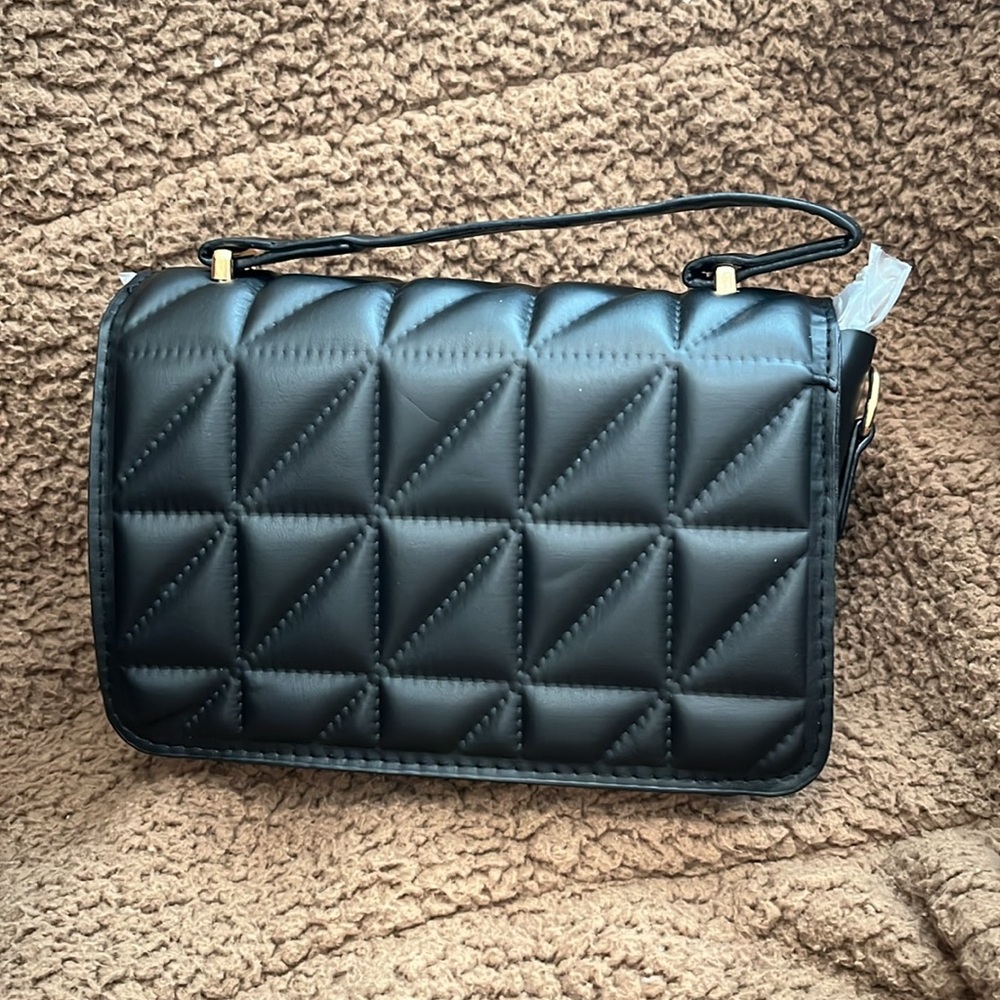 Black Purse - Picture 4 of 7